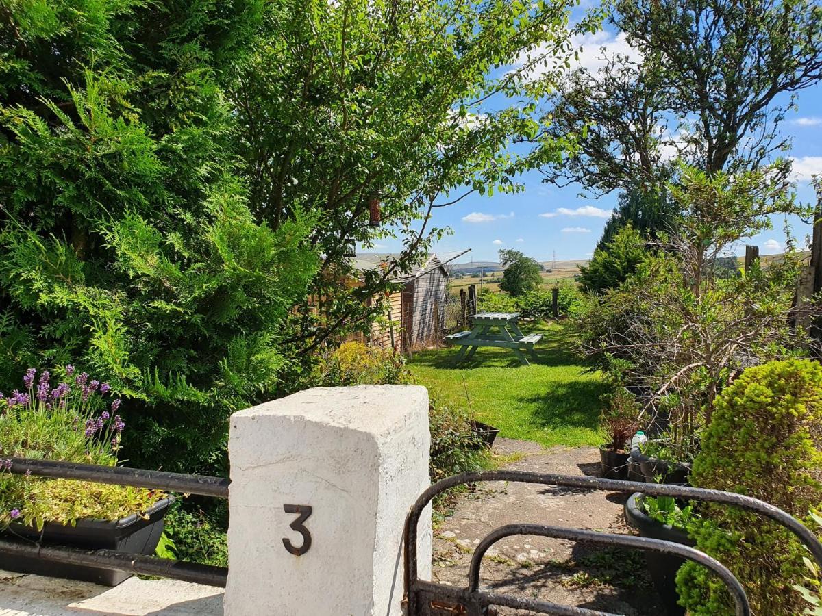 Wales' Highest Village - The Chartist Cottage - Trefil Tredegar エクステリア 写真