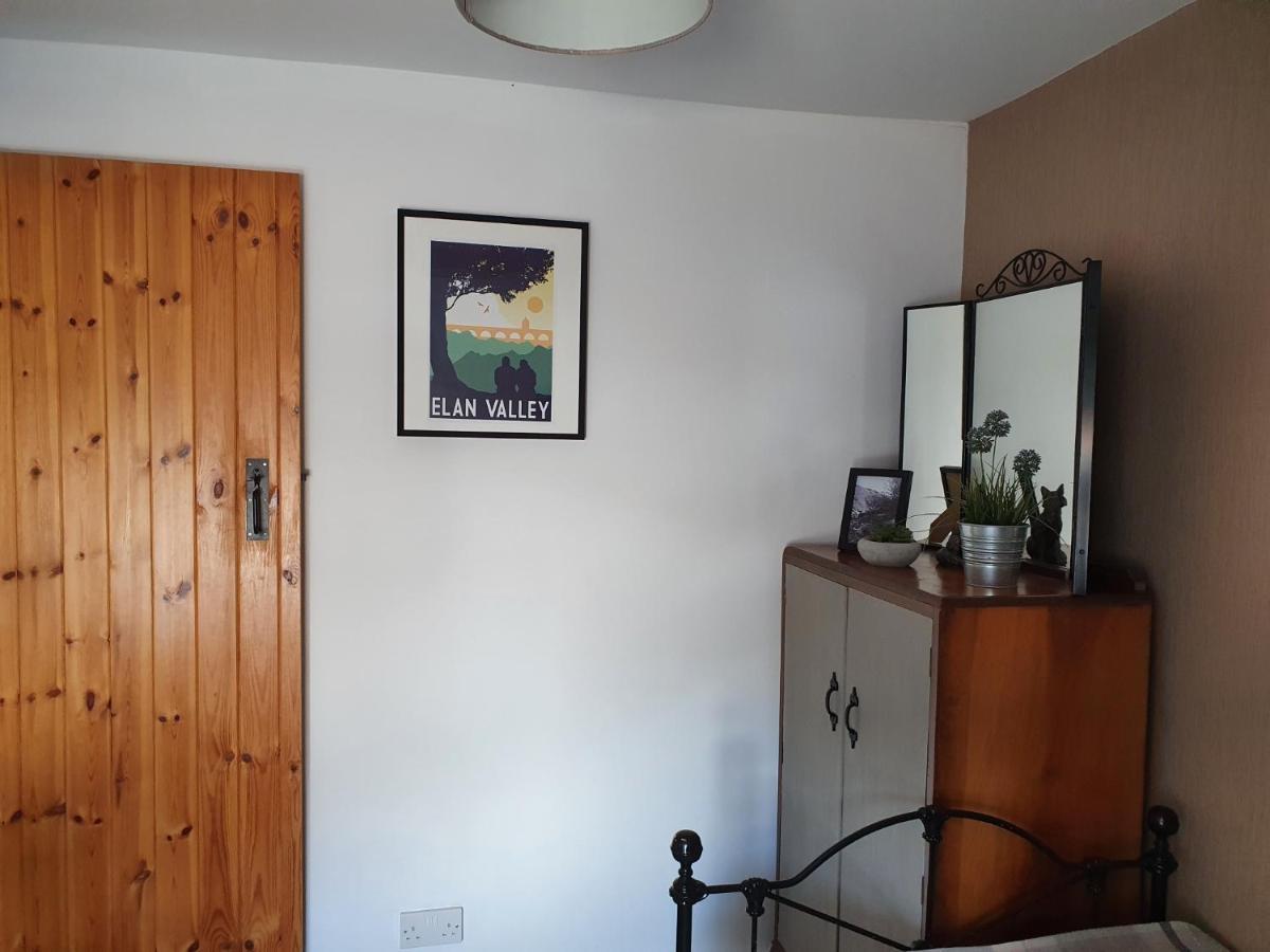 Wales' Highest Village - The Chartist Cottage - Trefil Tredegar エクステリア 写真